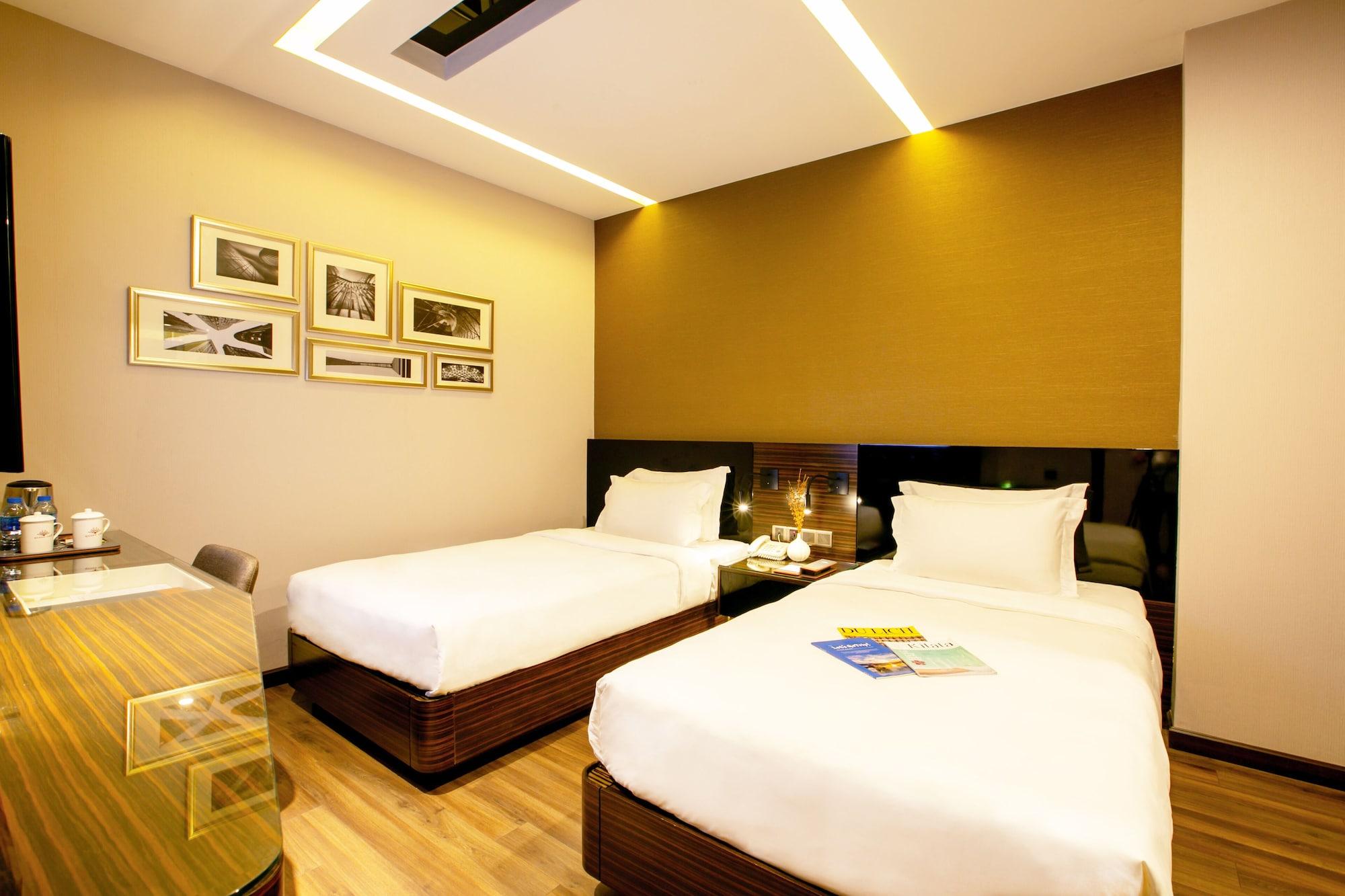 Hotel Queen Ann 3*